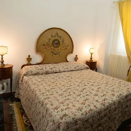 La Casa Nel Vico Marittima